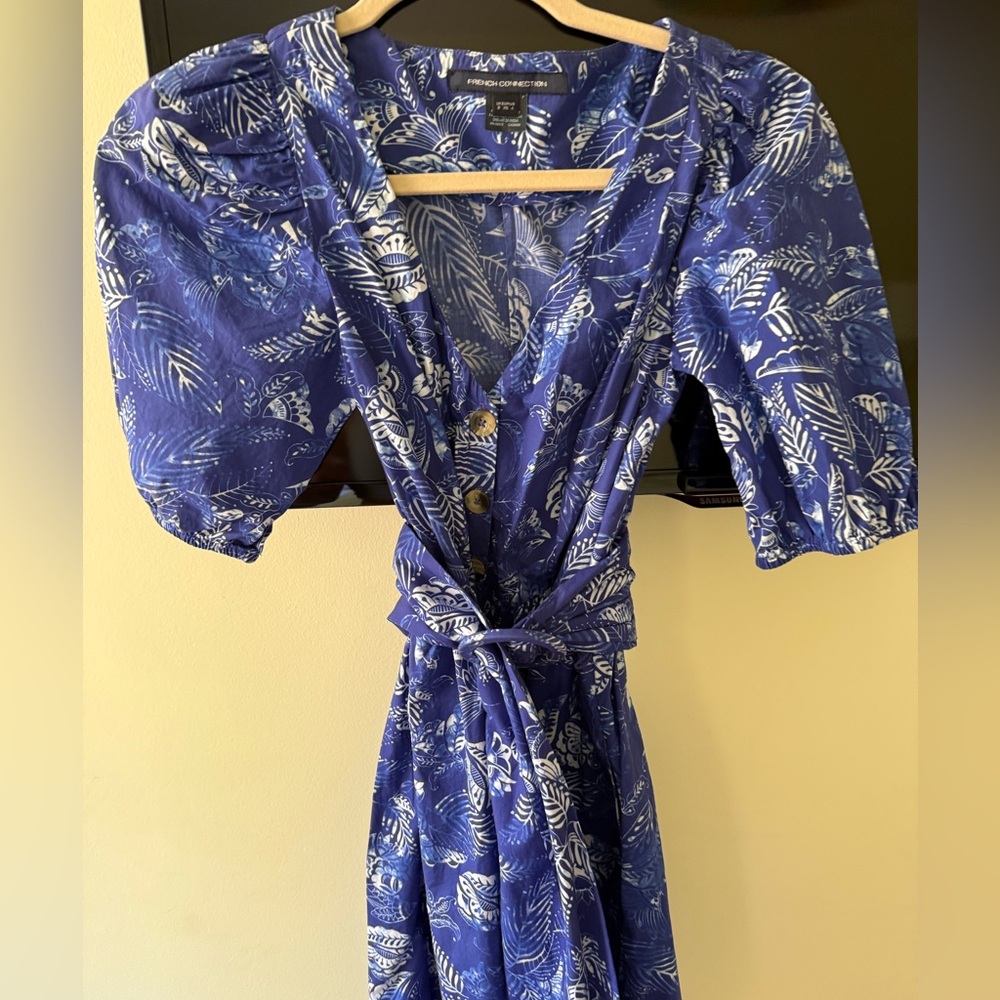 French connection dress wore once size XS blue and whitete